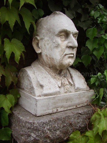 Dynastie Erny 02c.jpg
